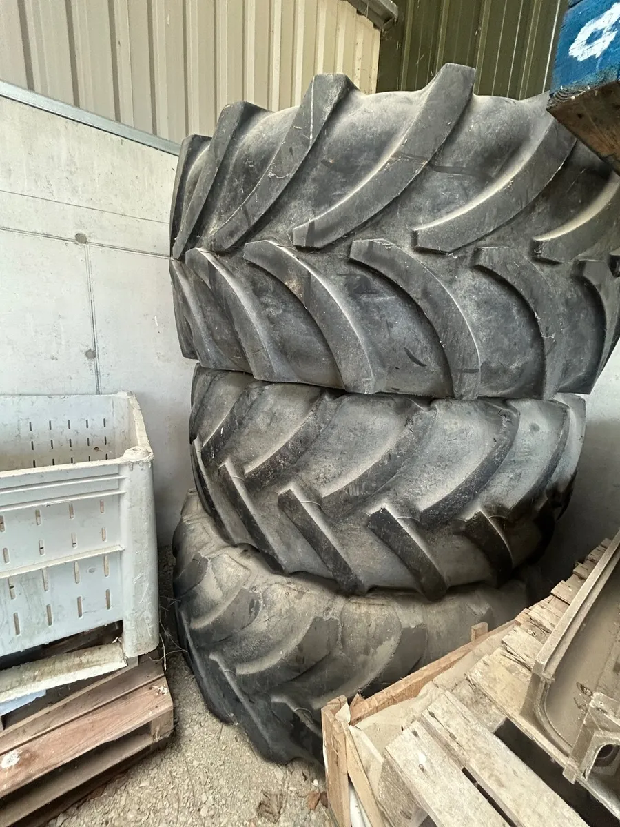 Tractor - Image 1