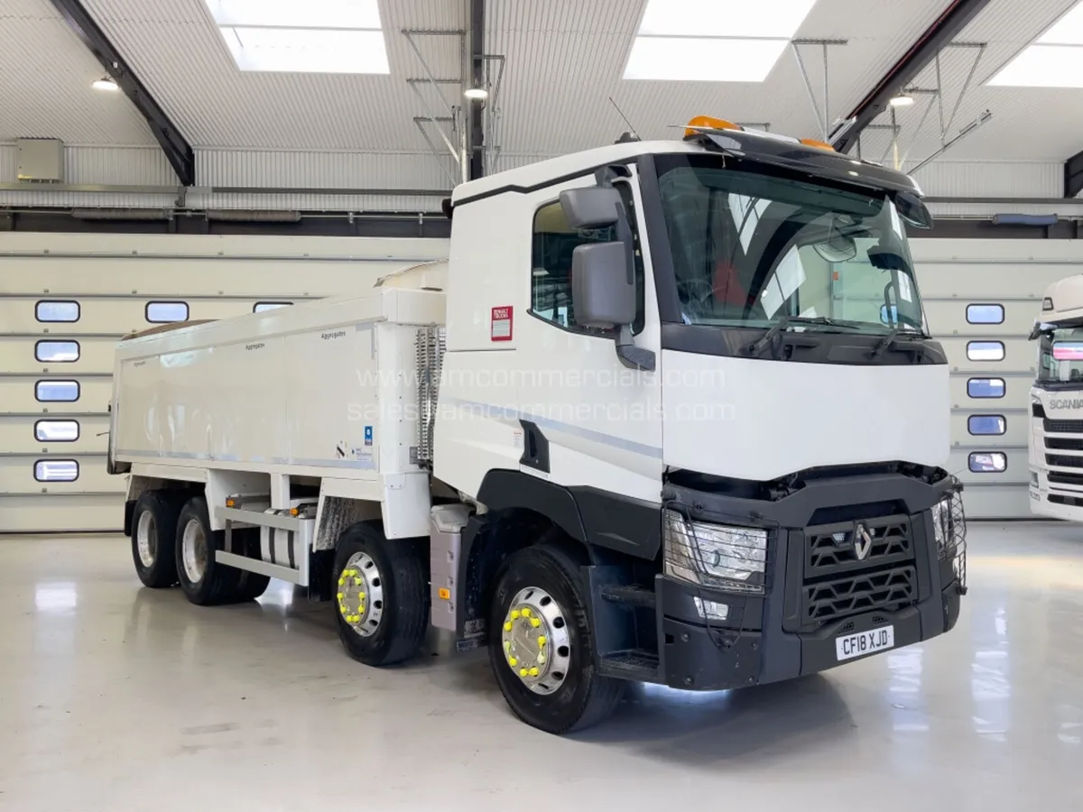 2018 (18) RENAULT C 460 8X4 TAR SPEC TIPPER - Image 1