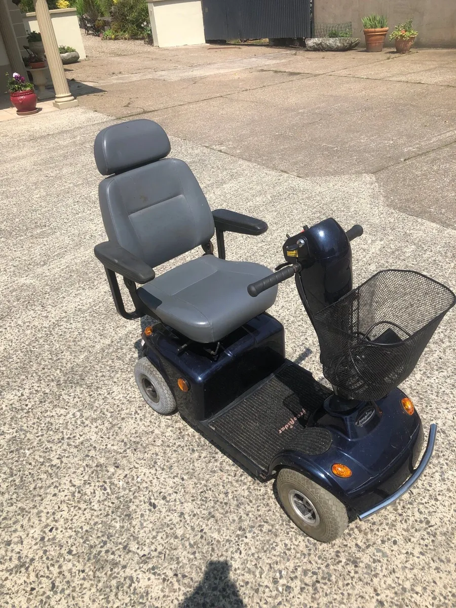 Mobility scooter - Image 1