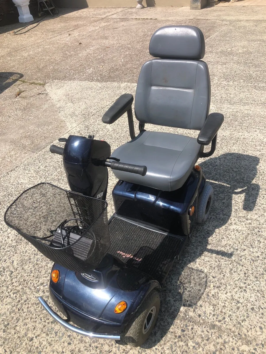 Mobility scooter - Image 2