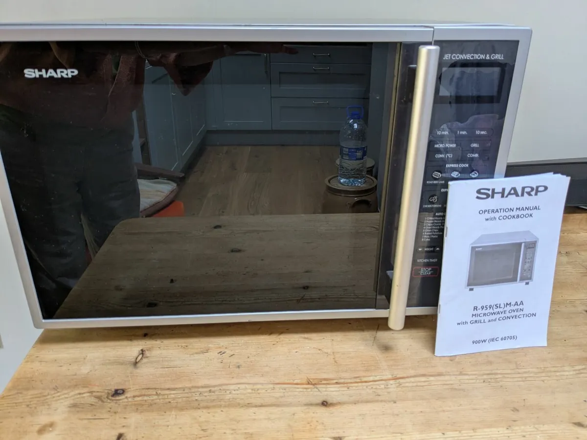 Sharp combi oven - Image 1