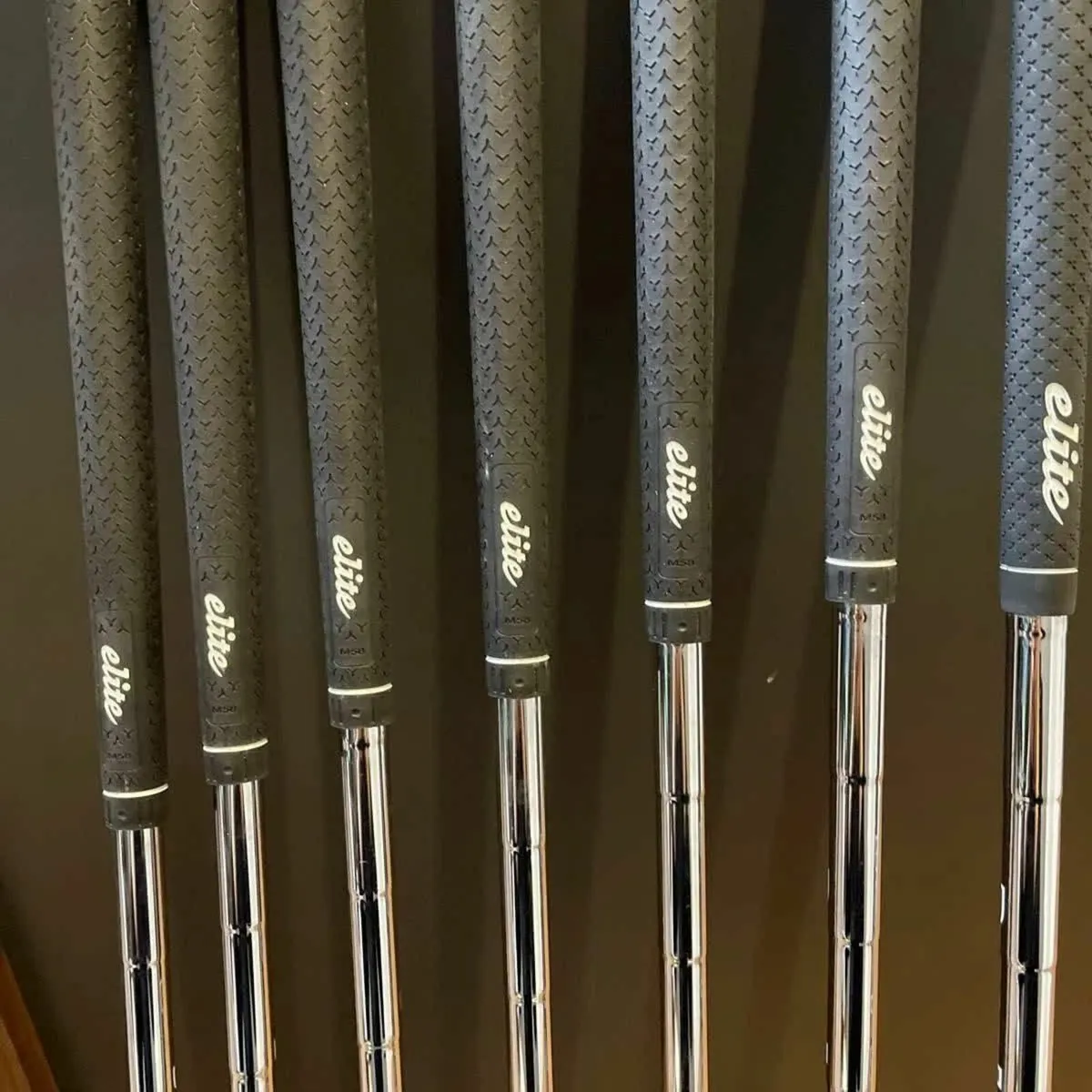 SRIXON Right Handed Iron Set ZX7 ZX5 4-9 - Image 4