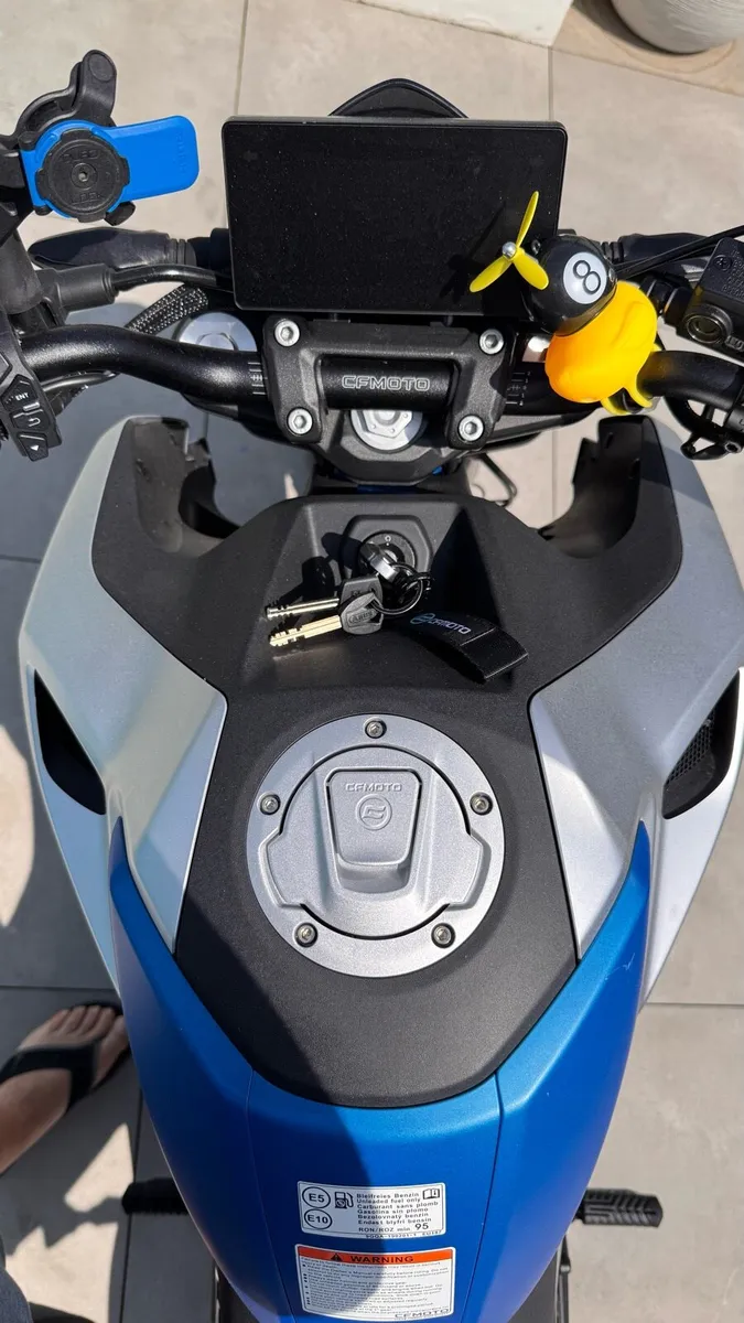 CF Moto 300NK - Only 2200km - Ideal learner bike - Image 4