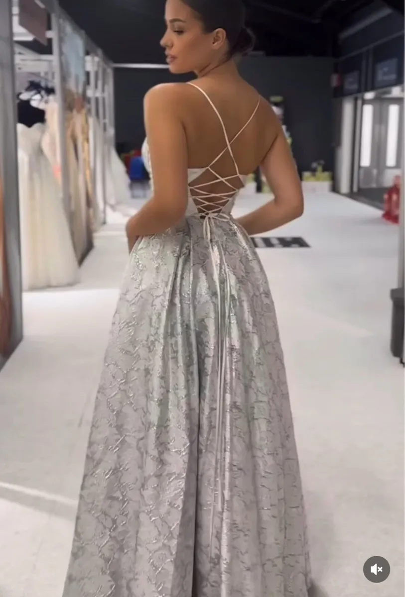 Debs dress - Image 2