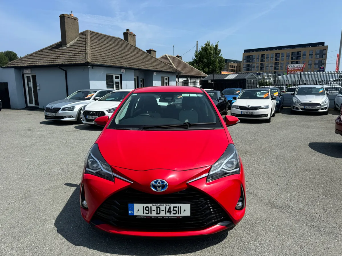 Toyota Yaris 2019 HYBRID 5DR LUNA  AUTO - Image 3
