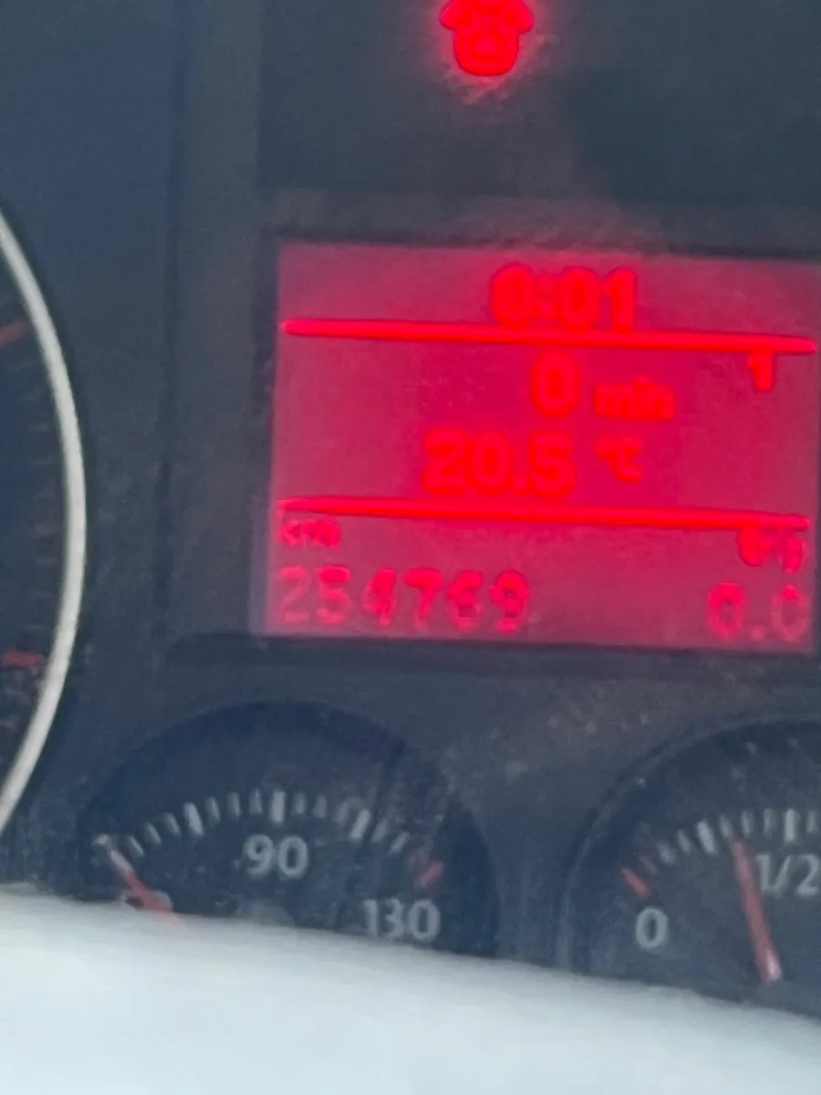 Volkswagen Golf 2007 - Image 2