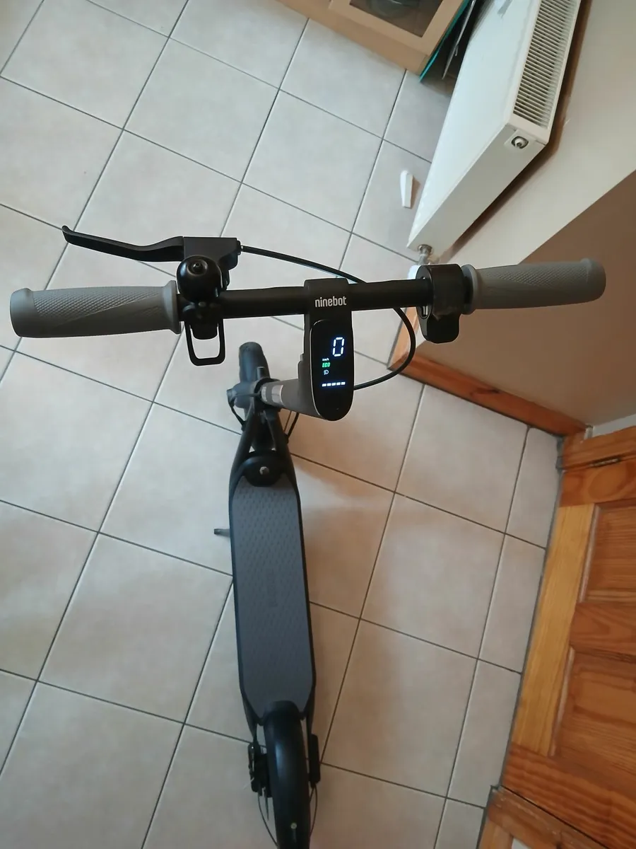 Electric scooter - Image 3
