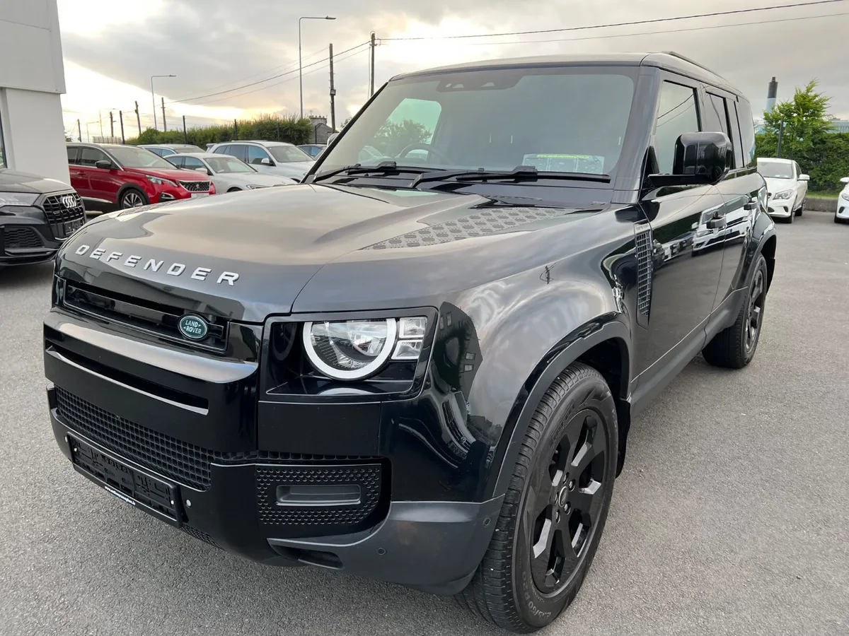 Land Rover Defender 2023 - Image 4
