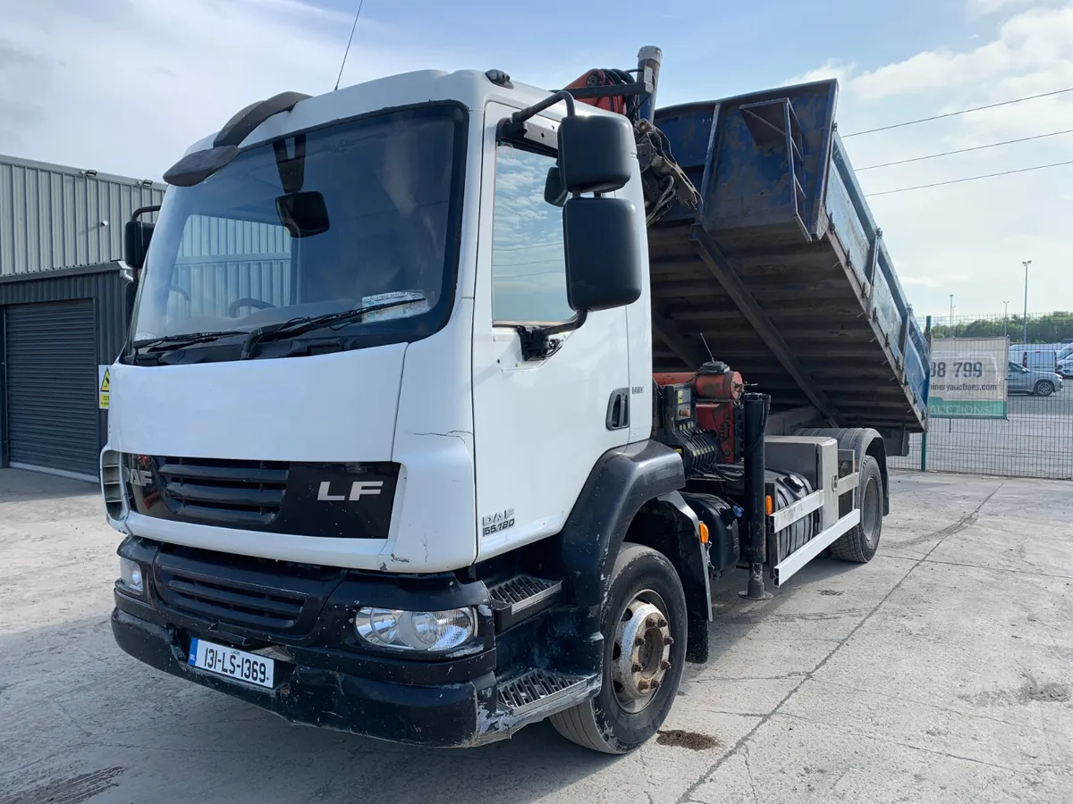 2013 DAF 55.180 14T TIPPER & CRANE FOR AUCTION - Image 1