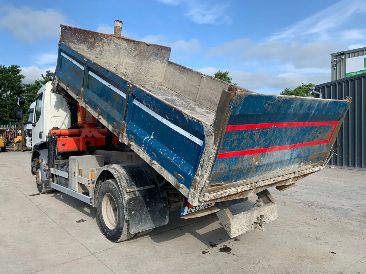2013 DAF 55.180 14T TIPPER & CRANE FOR AUCTION - Image 3