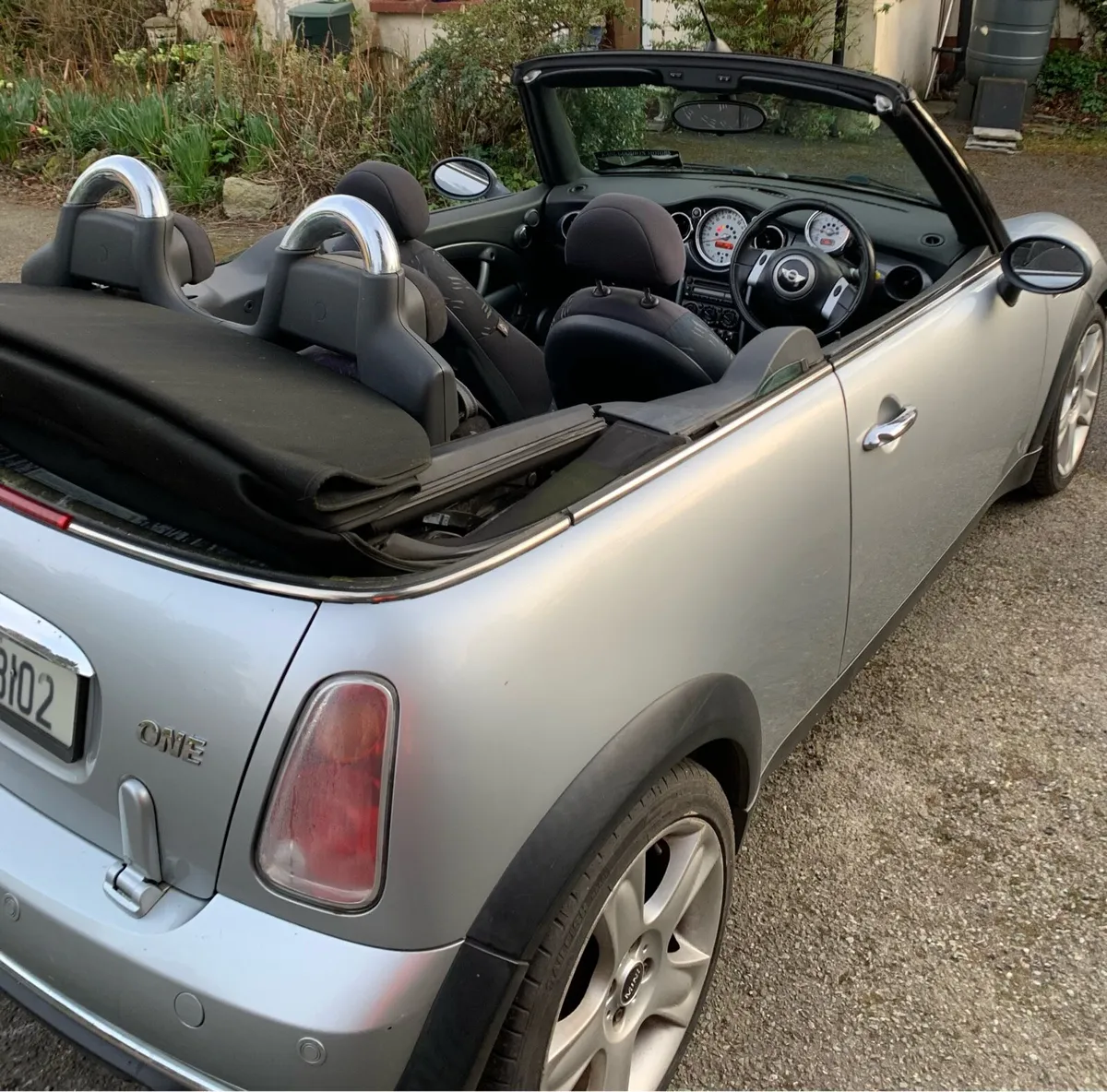 Mini One Cabriolet - Image 2