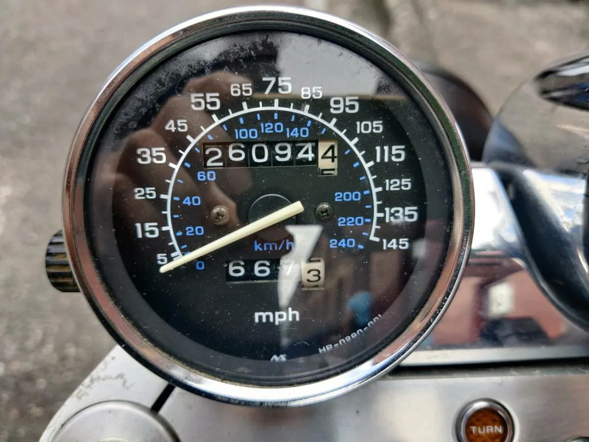 Honda Magna 750 - Image 2