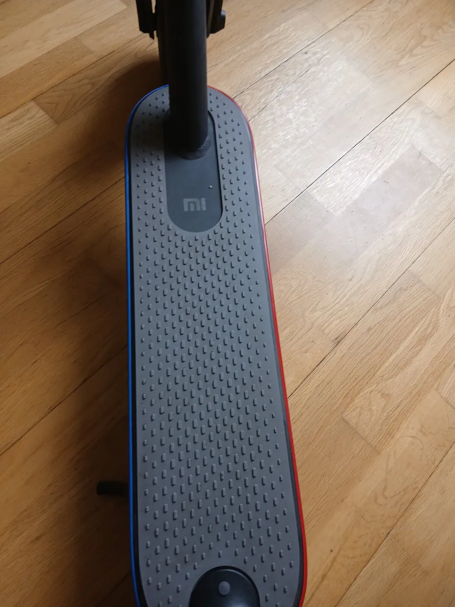 Electric scooter - Image 4