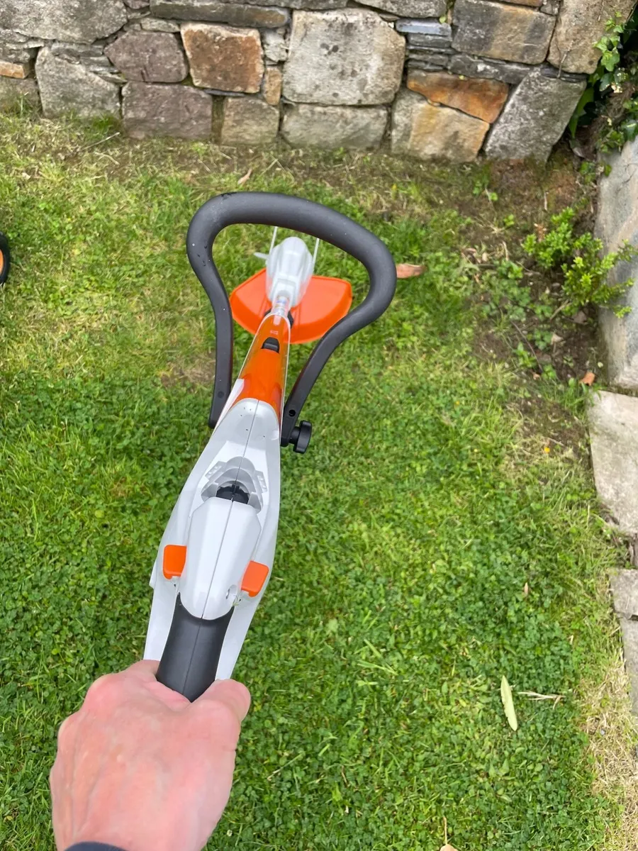 Stihl Cordless Grass Trimmer - Image 2