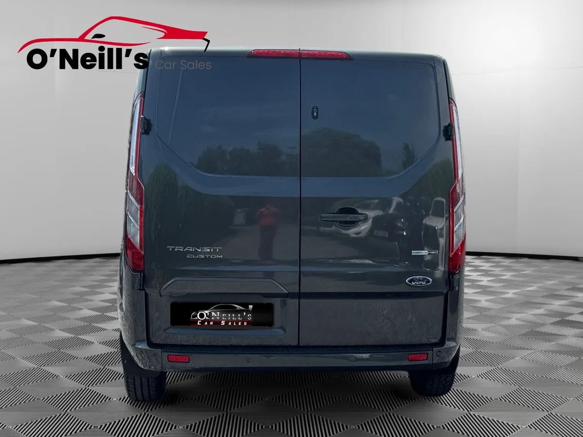 Ford Transit Custom 2020 340 LIMITED EDT 130HP LWB - Image 4