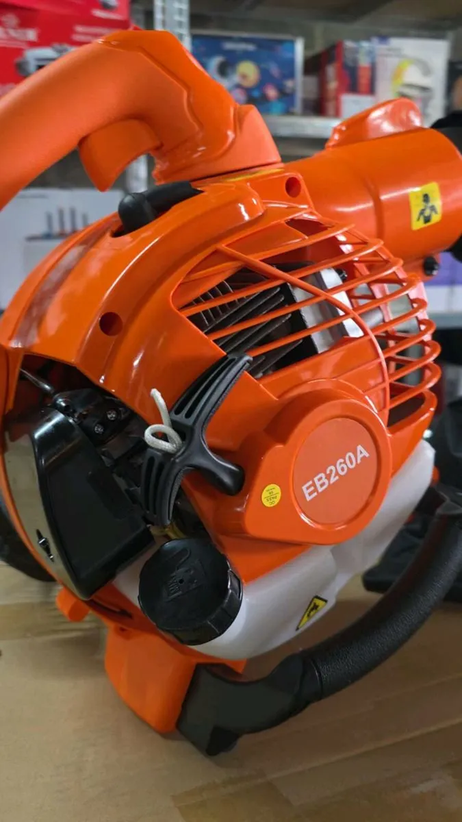 Leaf blower and vacuum 2in1 2 stroke brand new - Image 3