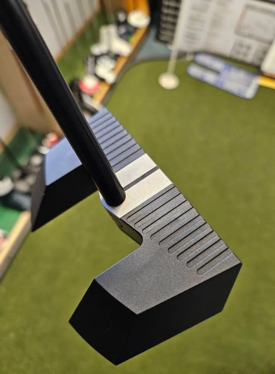 Lab Mezz.1 Max Putter - Image 2