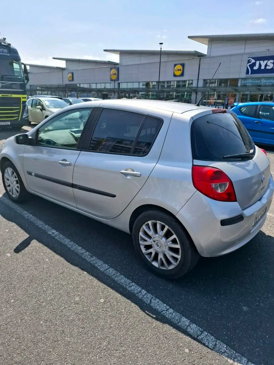 Car - Image 4