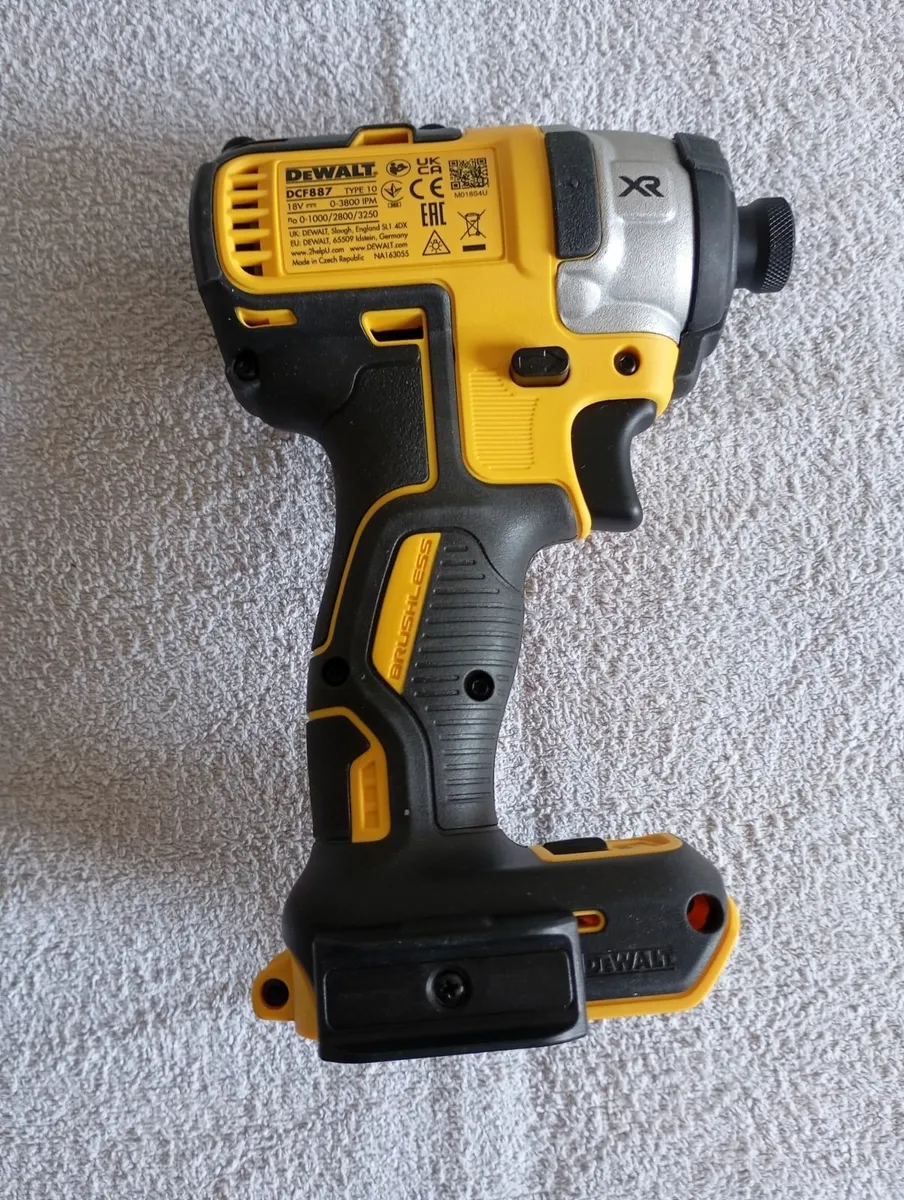 DeWalt DCF887 with Battery & Charger(New) - Image 3