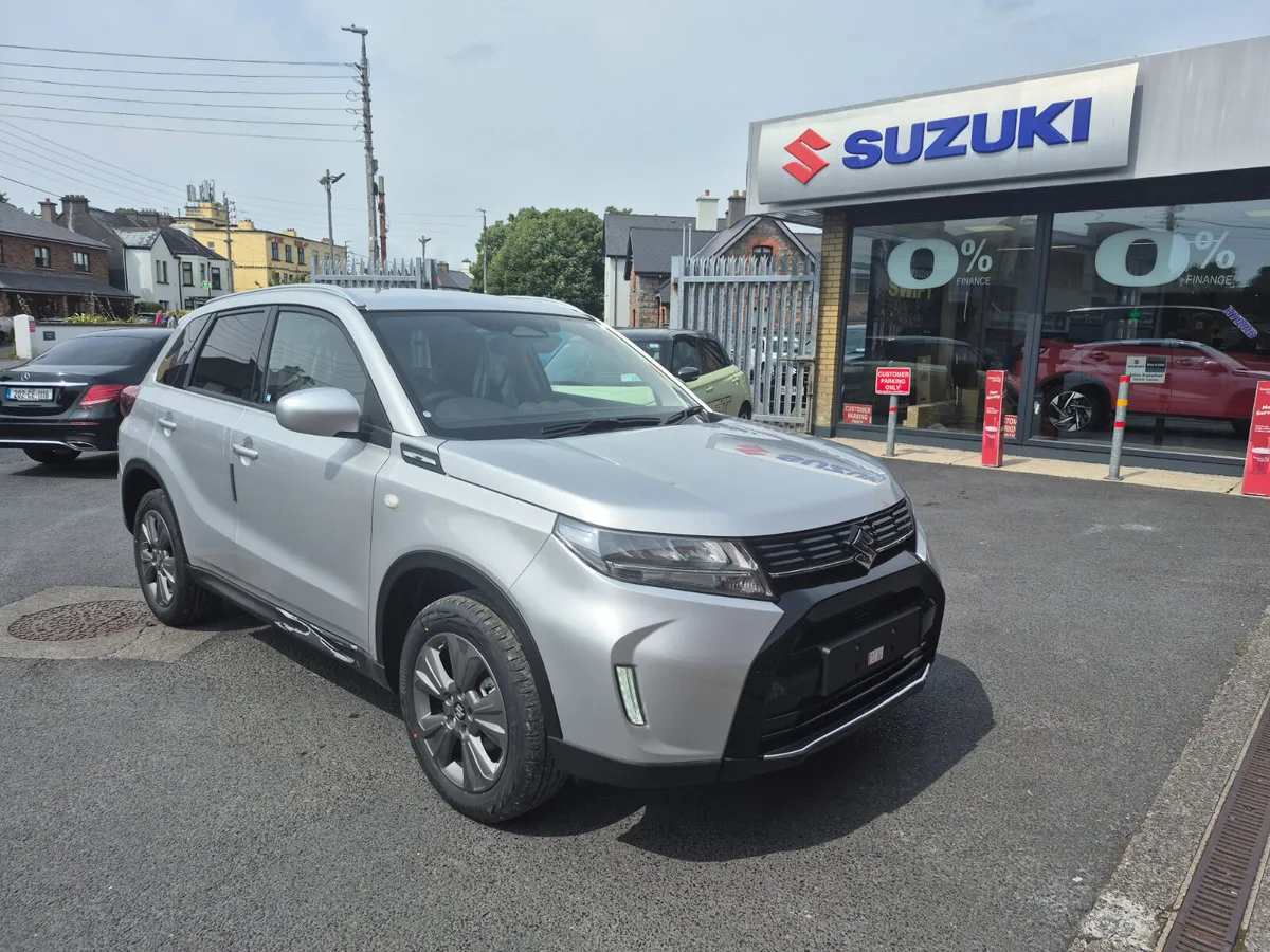 Suzuki Vitara 1.4 Motion 0% Finance - Image 2