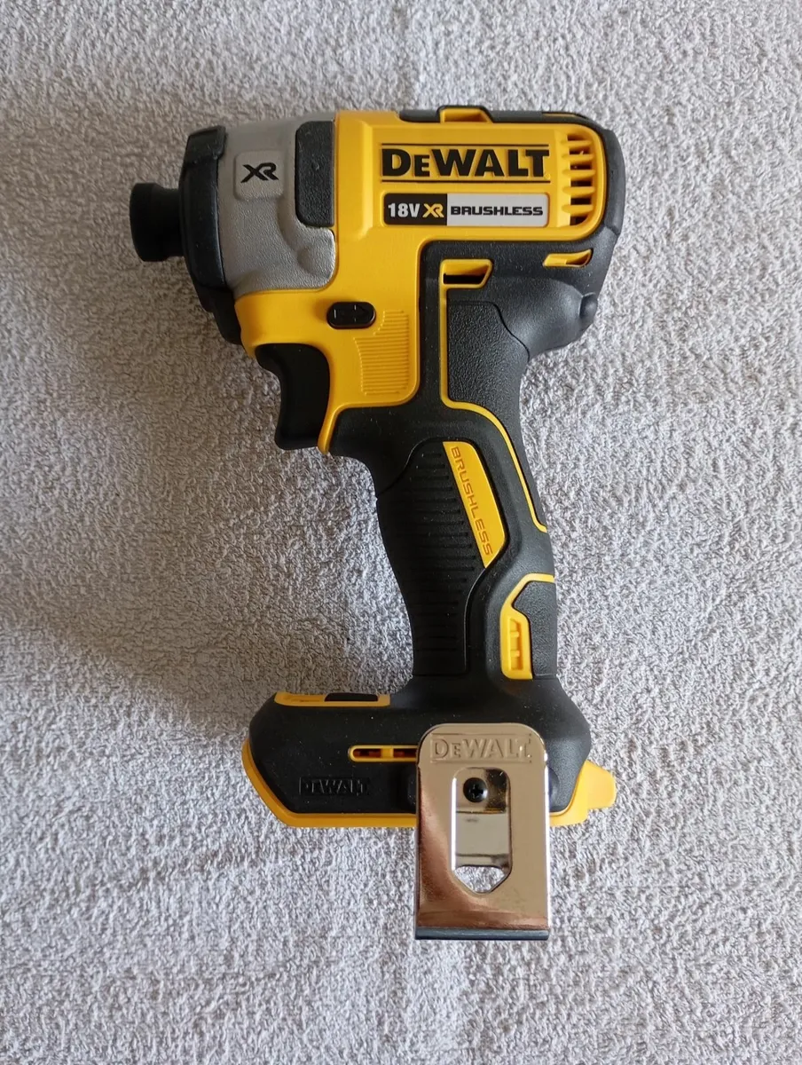 DeWalt DCF887 with Battery & Charger(New) - Image 4