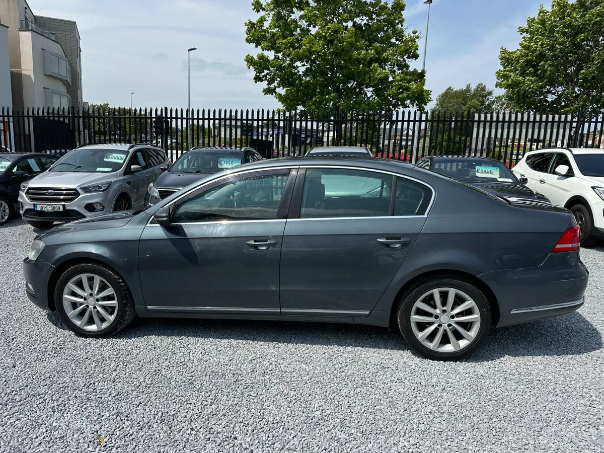 2012 Volkswagen Passat 1.6 TDI Highline BMT M6F - Image 4