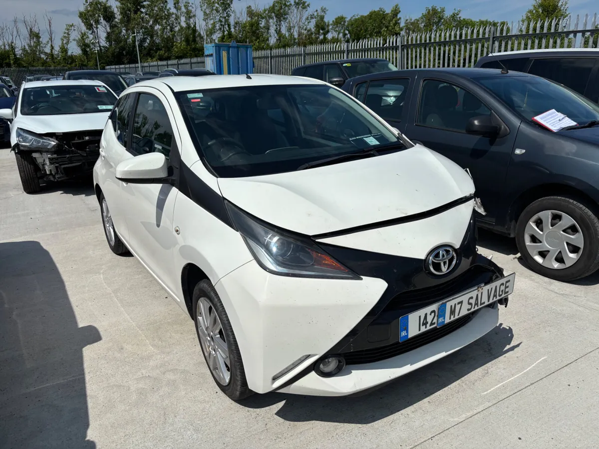 14 Aygo 1.0 Petrol 160km Starting - Image 3