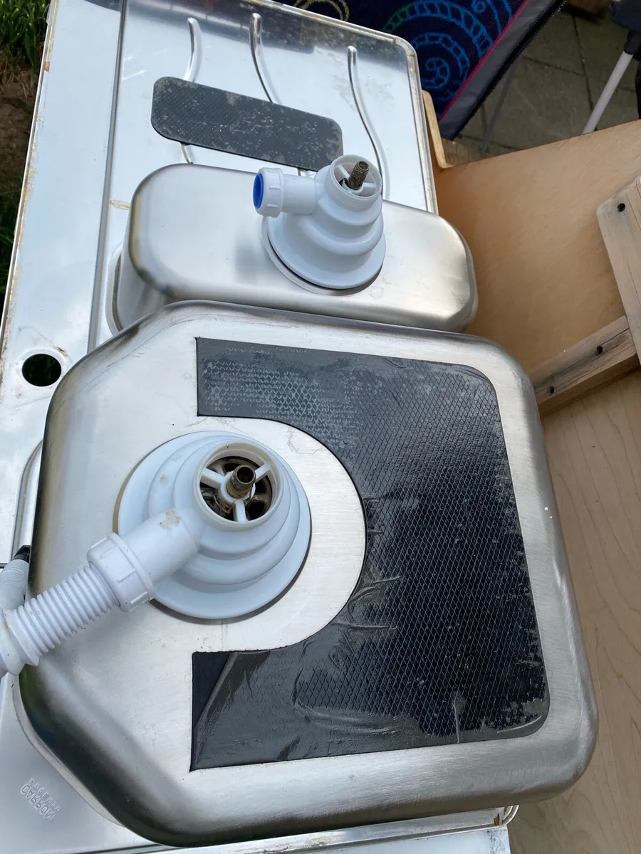 Kitchen sink - Image 3