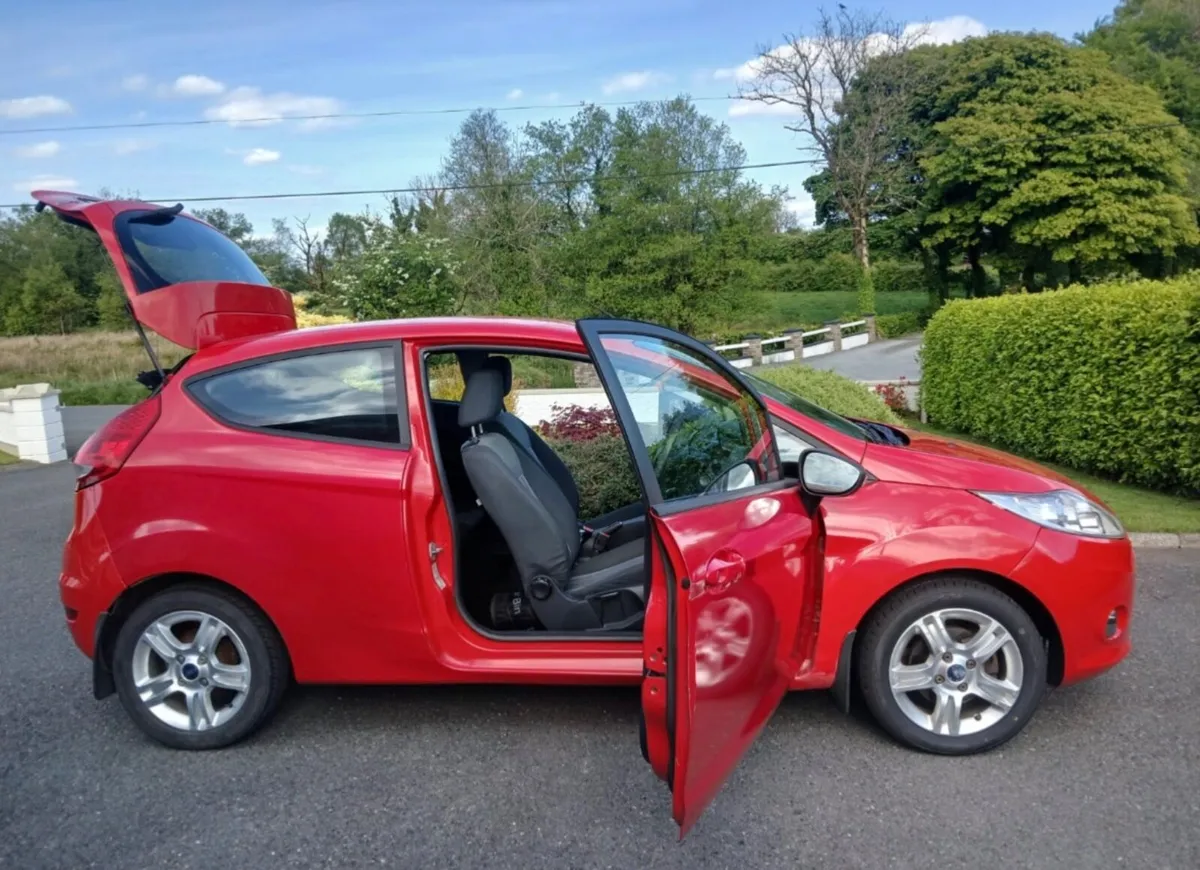 Ford Fiesta 2009 - Image 3