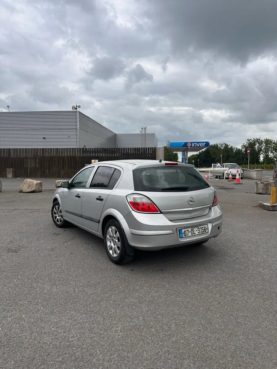 Opel Astra - Image 2
