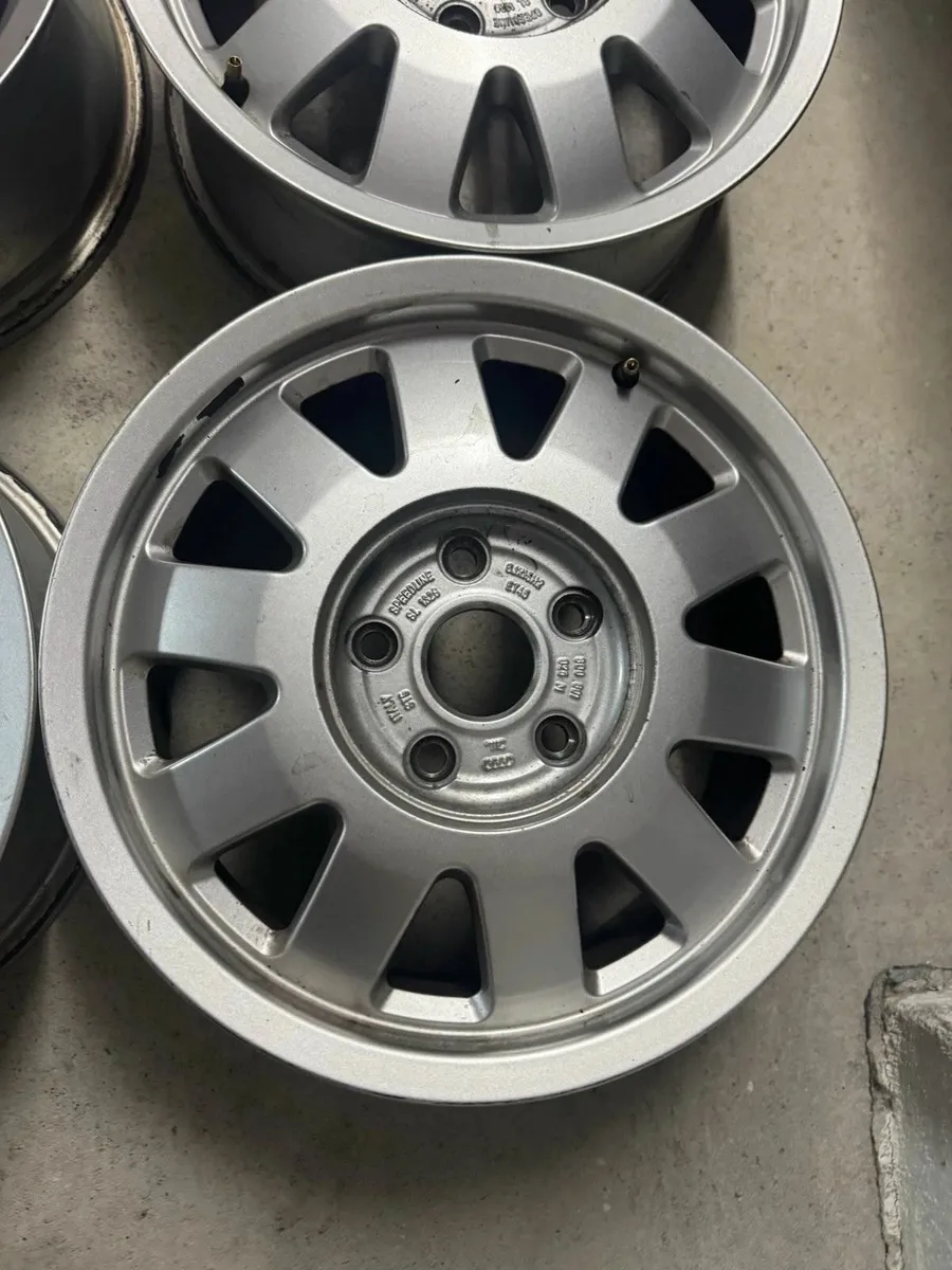 15 inch alloy rims 8D0601025  Audi A4 with covers - Image 3