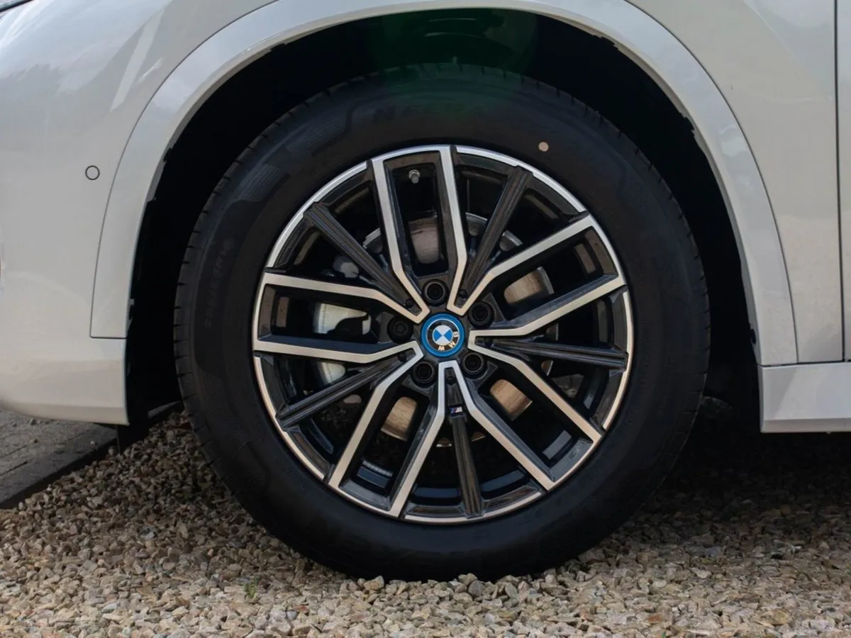 BMW iX1 Edrive20 M Sport - Image 4