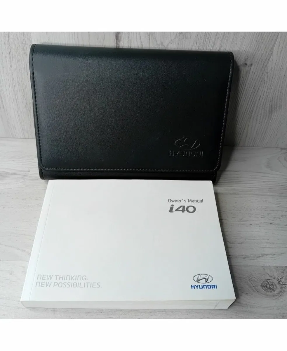 HYUNDAI I40 OWNERS MANUAL & WALLET - CAR