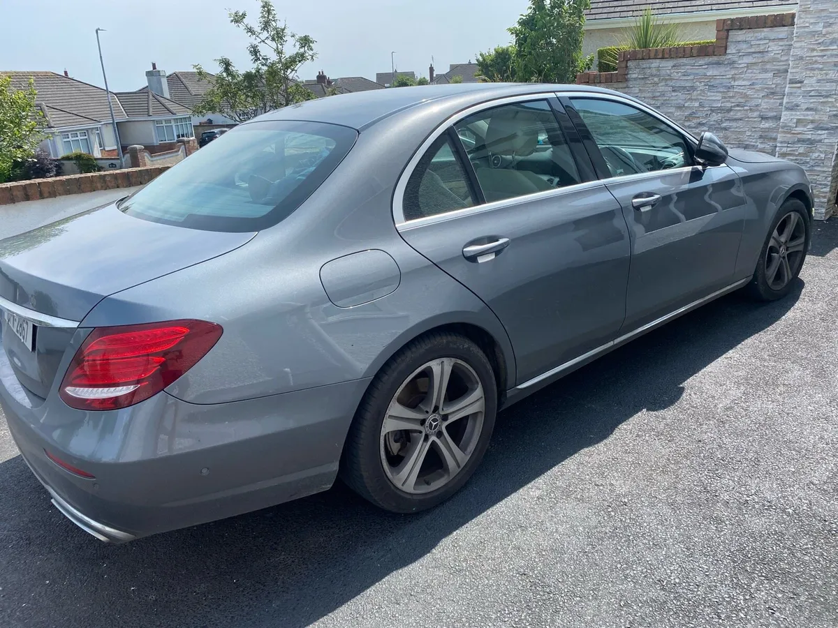 Mercedes E220D SE Automatic - Image 2