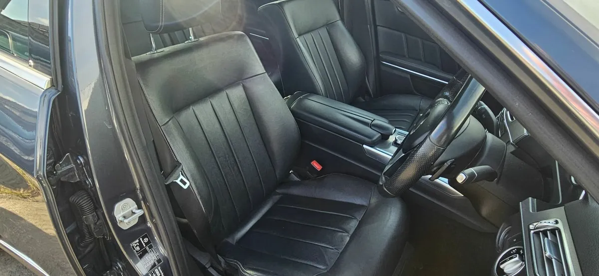 Mercedes-Benz E-Class 2016 - Image 3