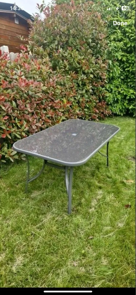Garden table and chairs - Image 1