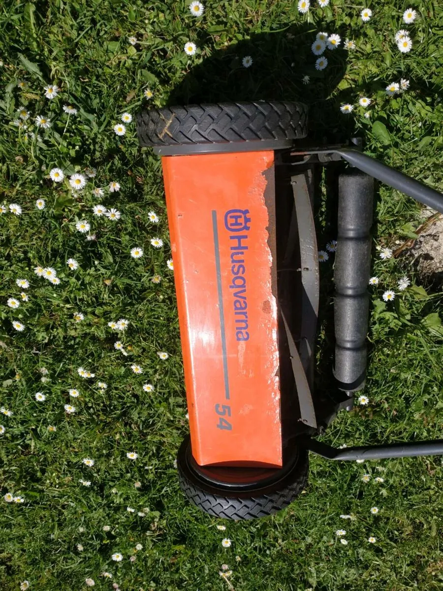 Push lawnmower - Image 1