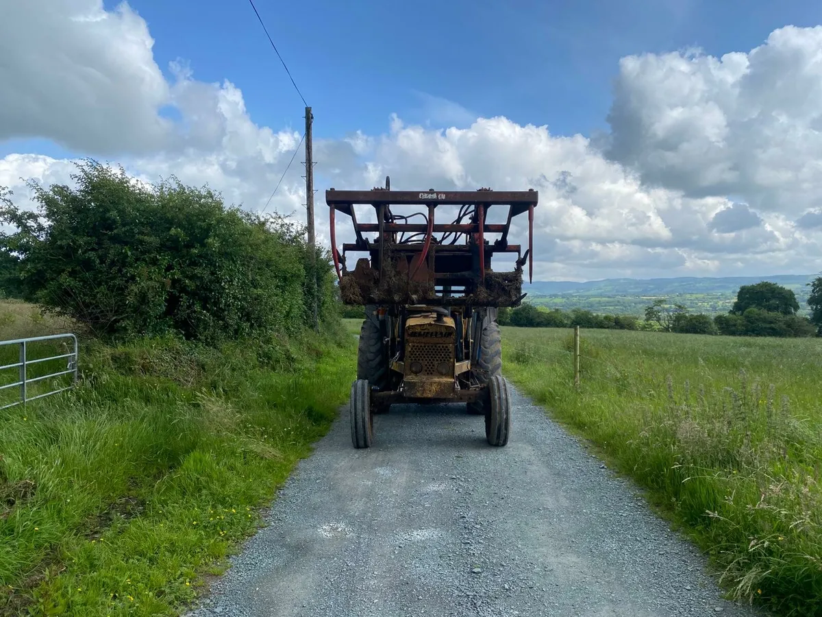 Tractors - Image 2