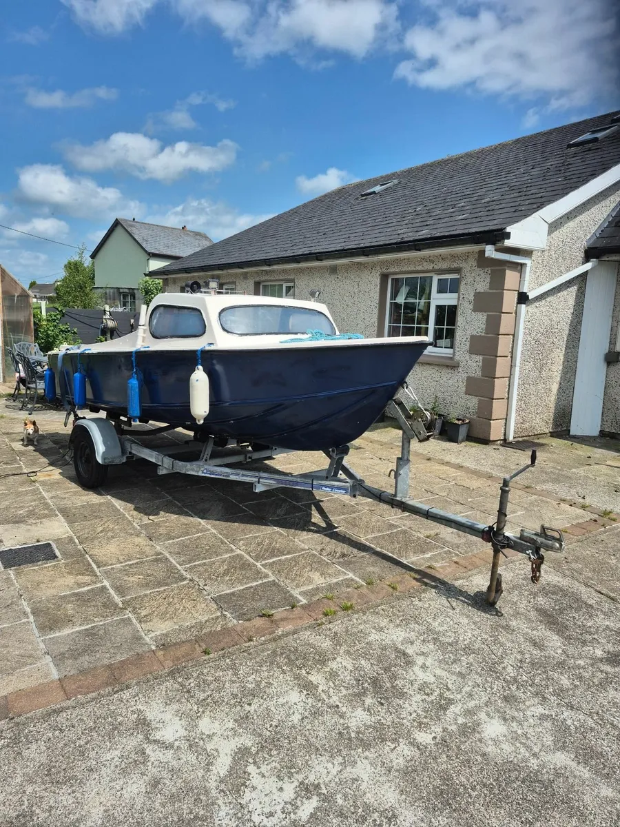 Project boat and trailer - Image 1