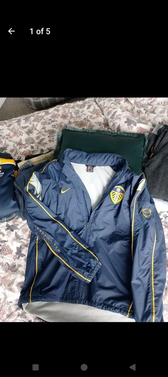 Leeds United coat - Image 1