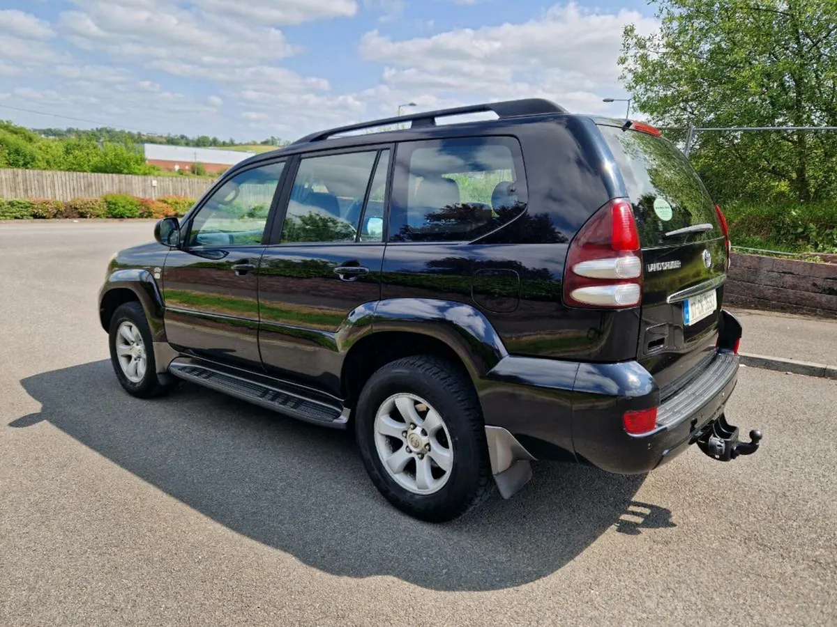 07 Toyota Landcruiser New NCT 7 Seater Passenger - Image 3