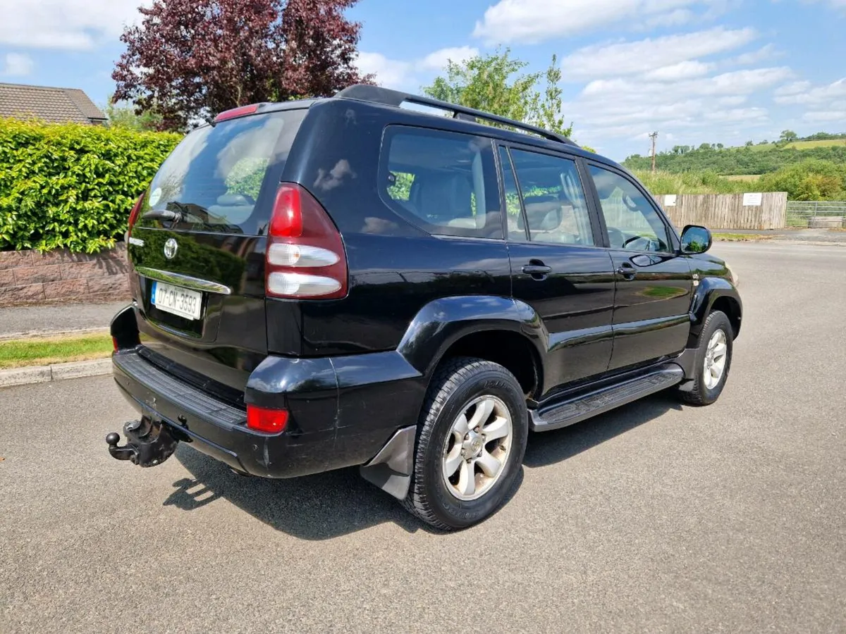 07 Toyota Landcruiser New NCT 7 Seater Passenger - Image 4