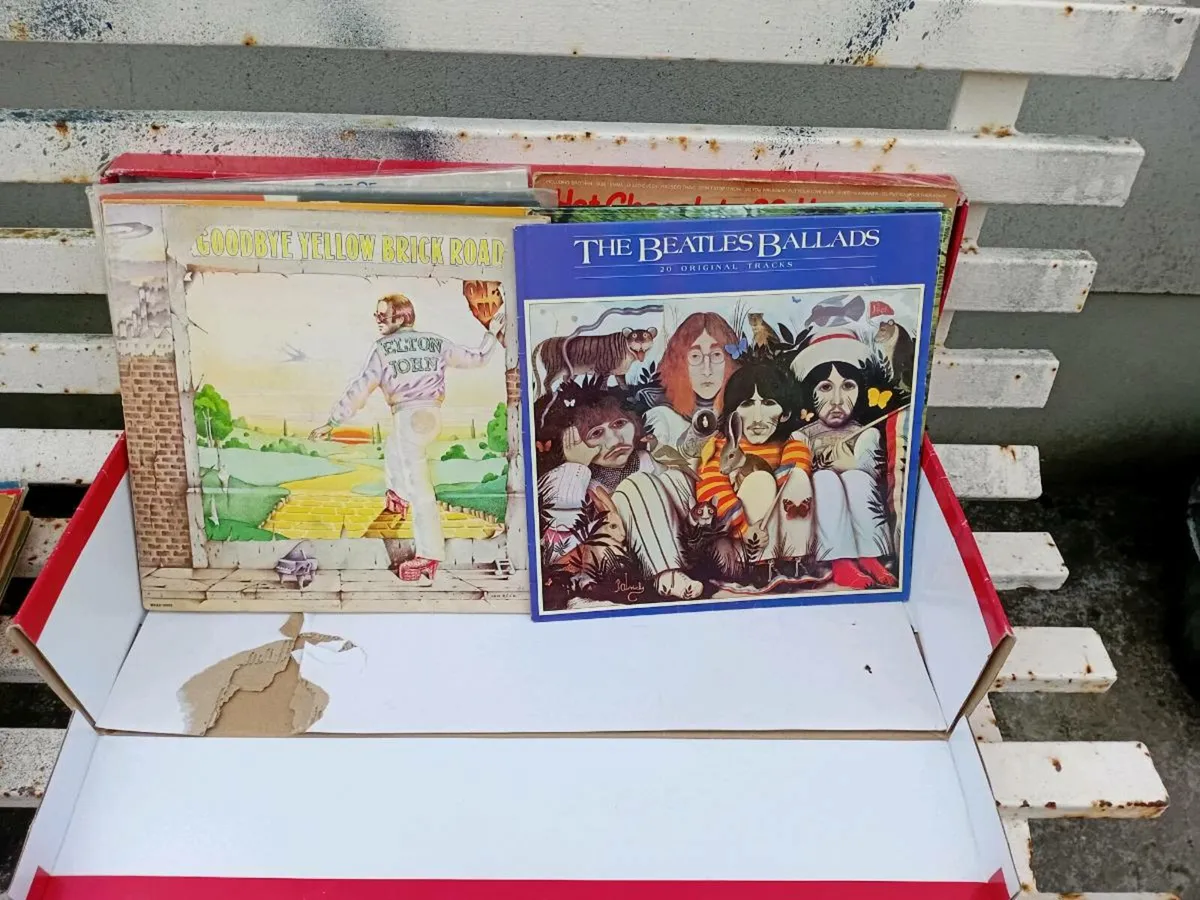 Records - Image 1