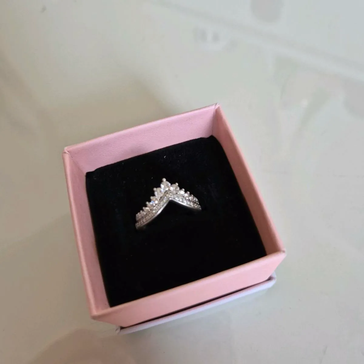 Pandora princess ring - Image 1