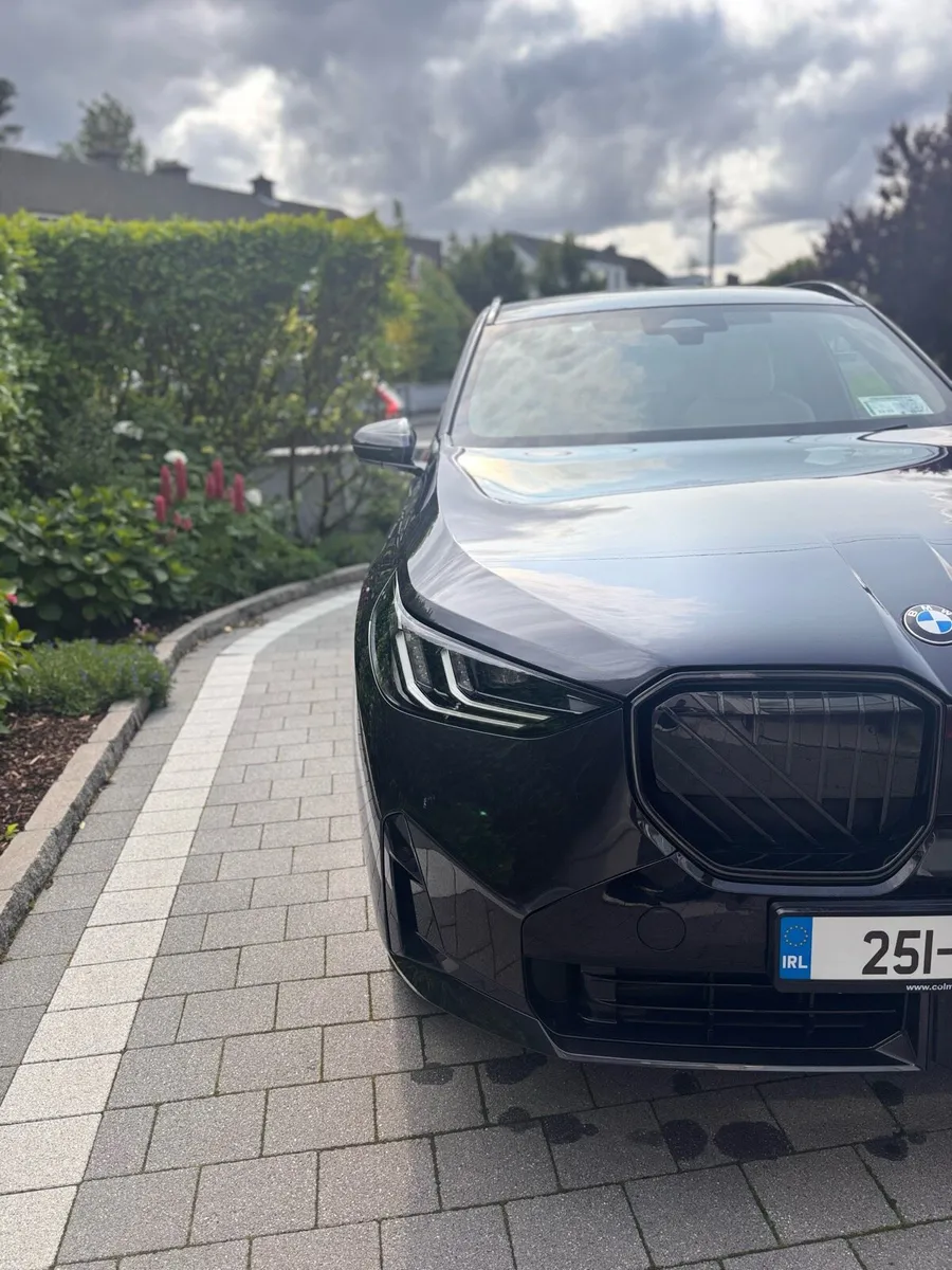 2025 BMW X3 MSport Pro plug in - Image 2