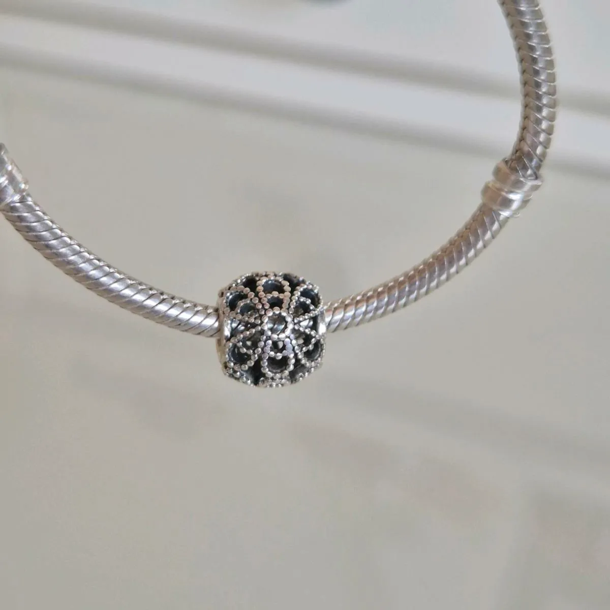 Pandora flower charm - Image 2