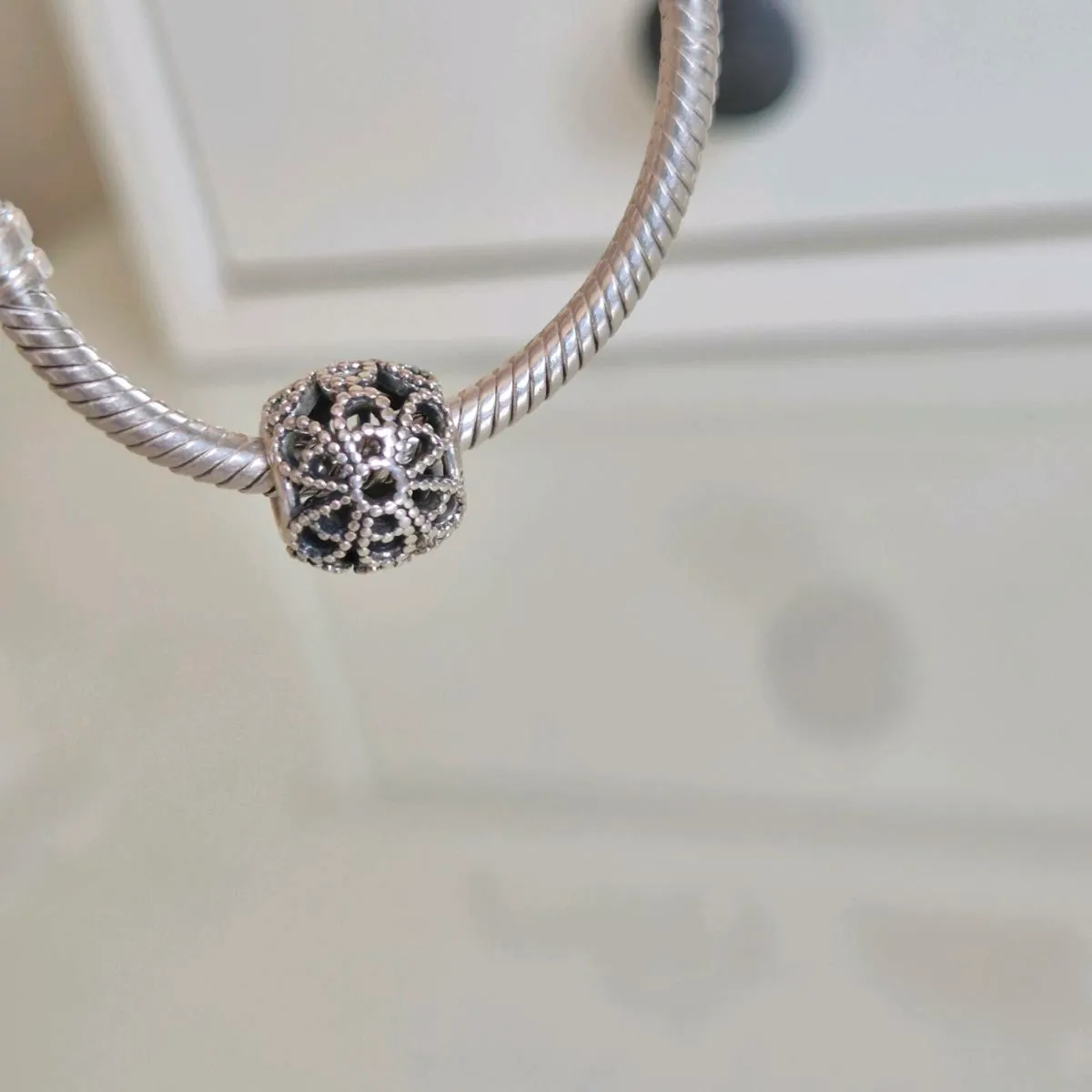 Pandora flower charm - Image 4