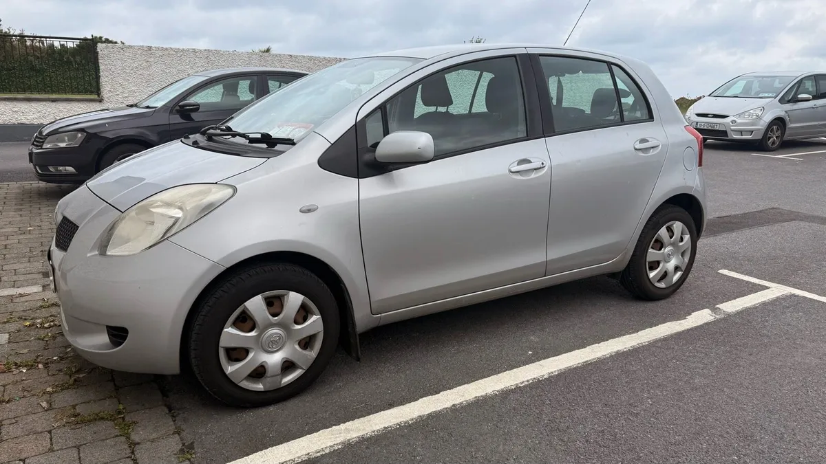 Toyota Yaris 2008 - Image 1