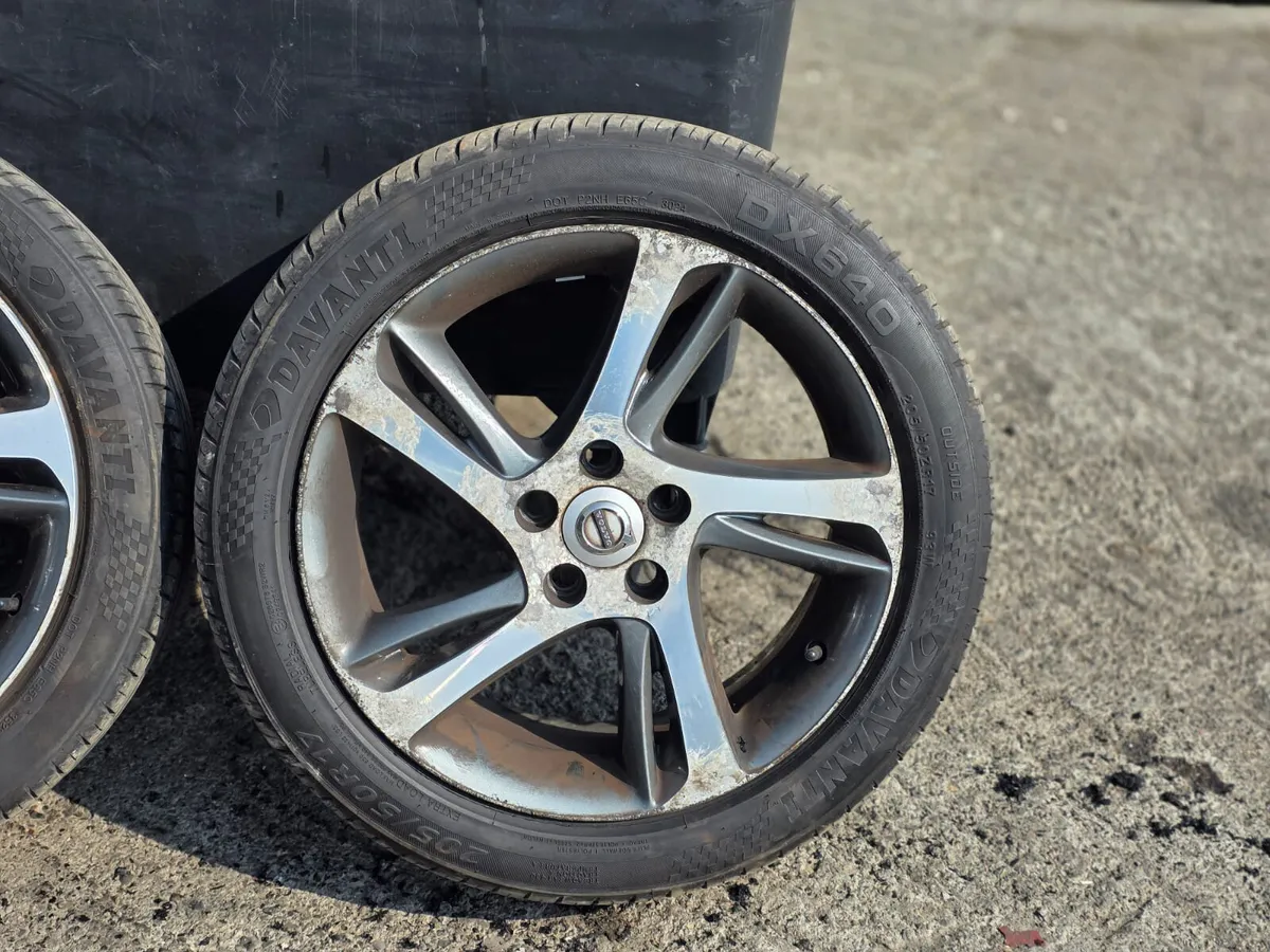 4 Genuine Volvo Alloys 17" 5X108 - Image 1