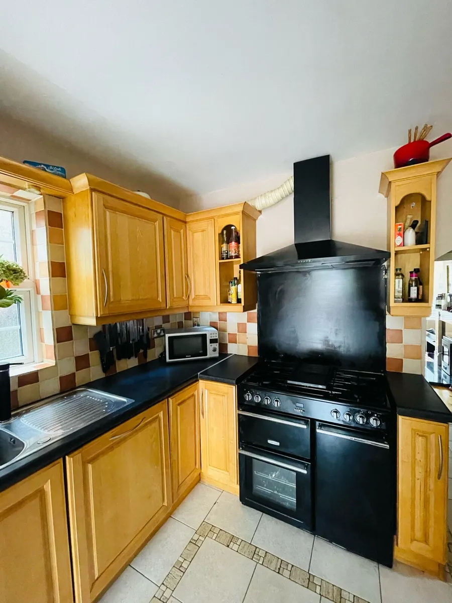 Kitchen - Image 3